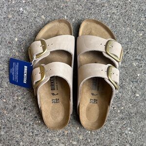 Birkenstock Kids Sandals in Beige with Gold Buckles